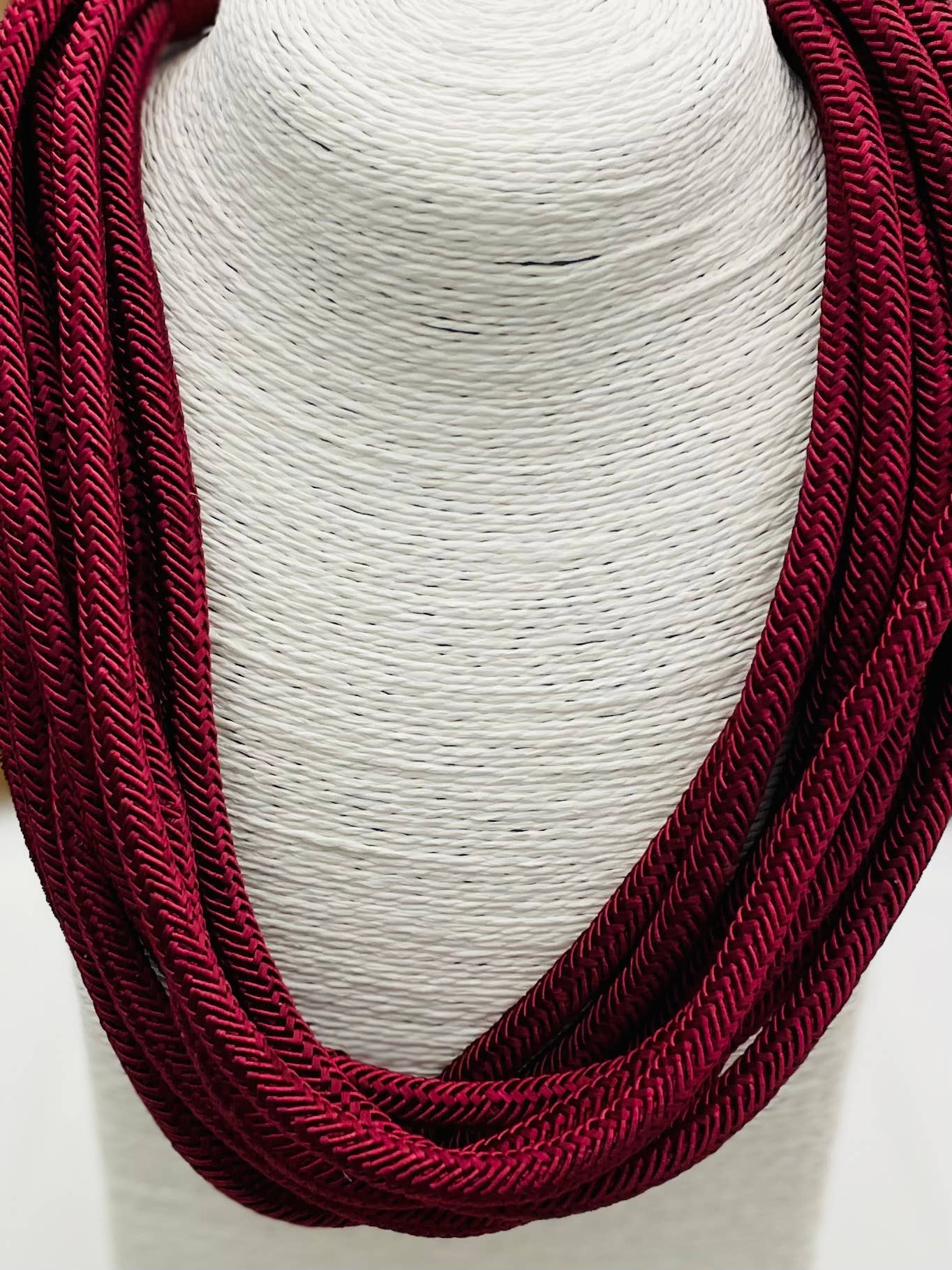 Slub 8-Strand Necklace (garnet)