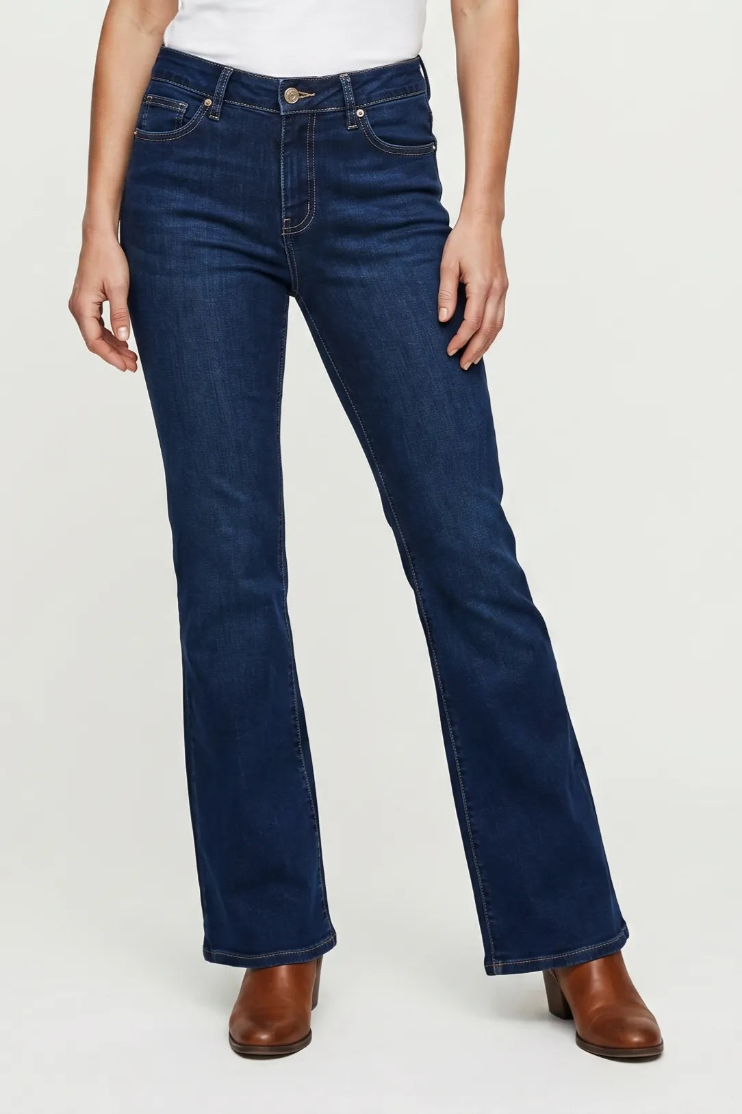 Dark Wash Boot Cut Jeans 32"