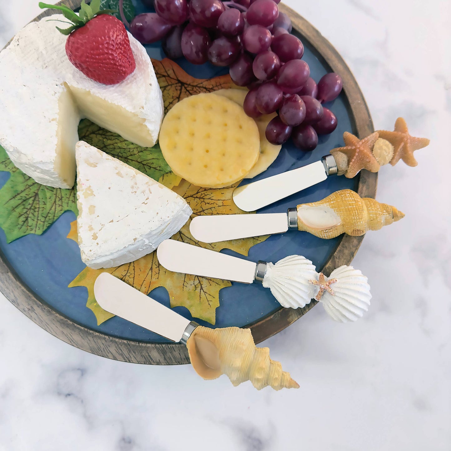 Shells Polyresin Cheese Spreader