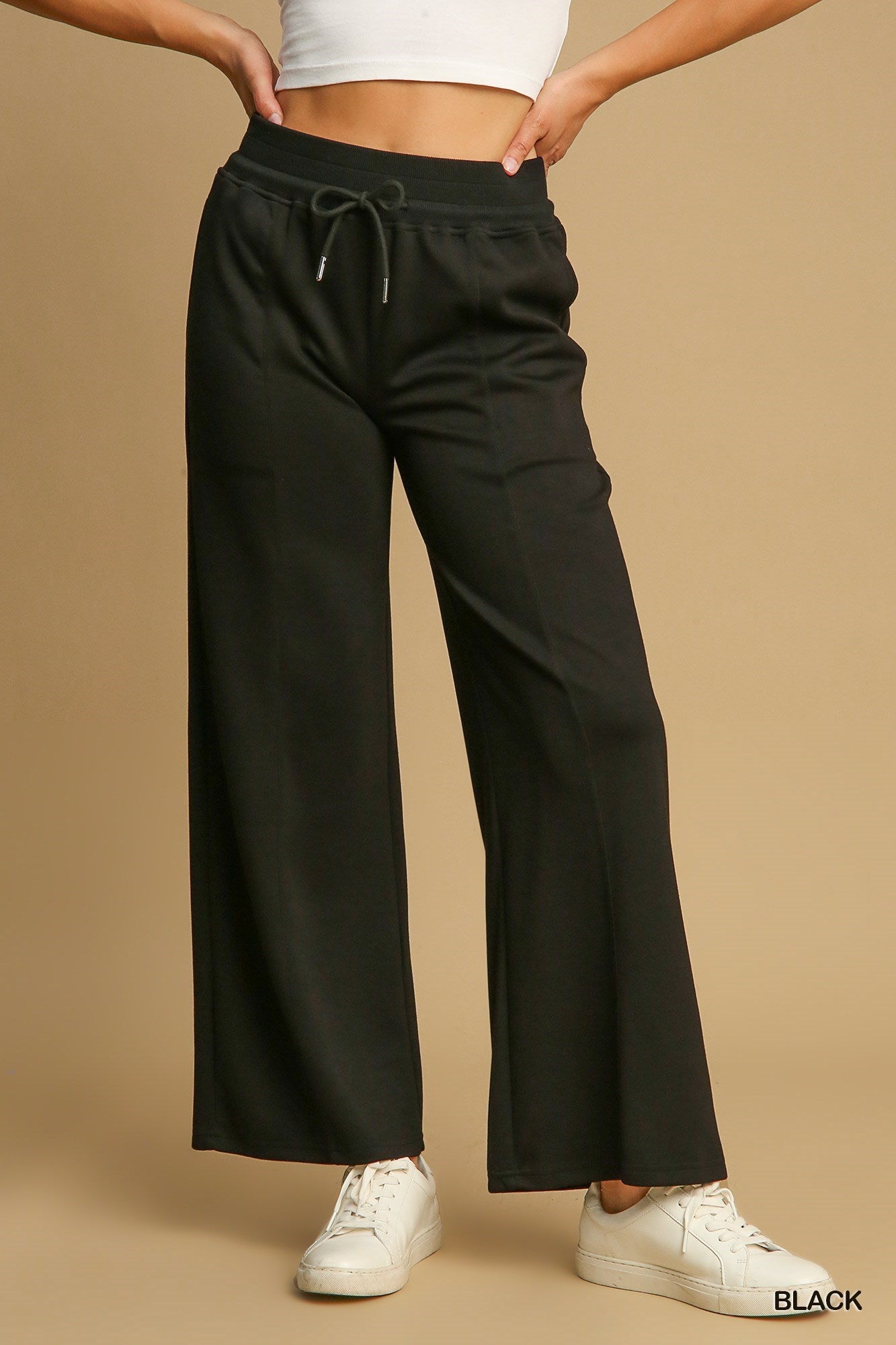 Black Luxeknit Sweatpant