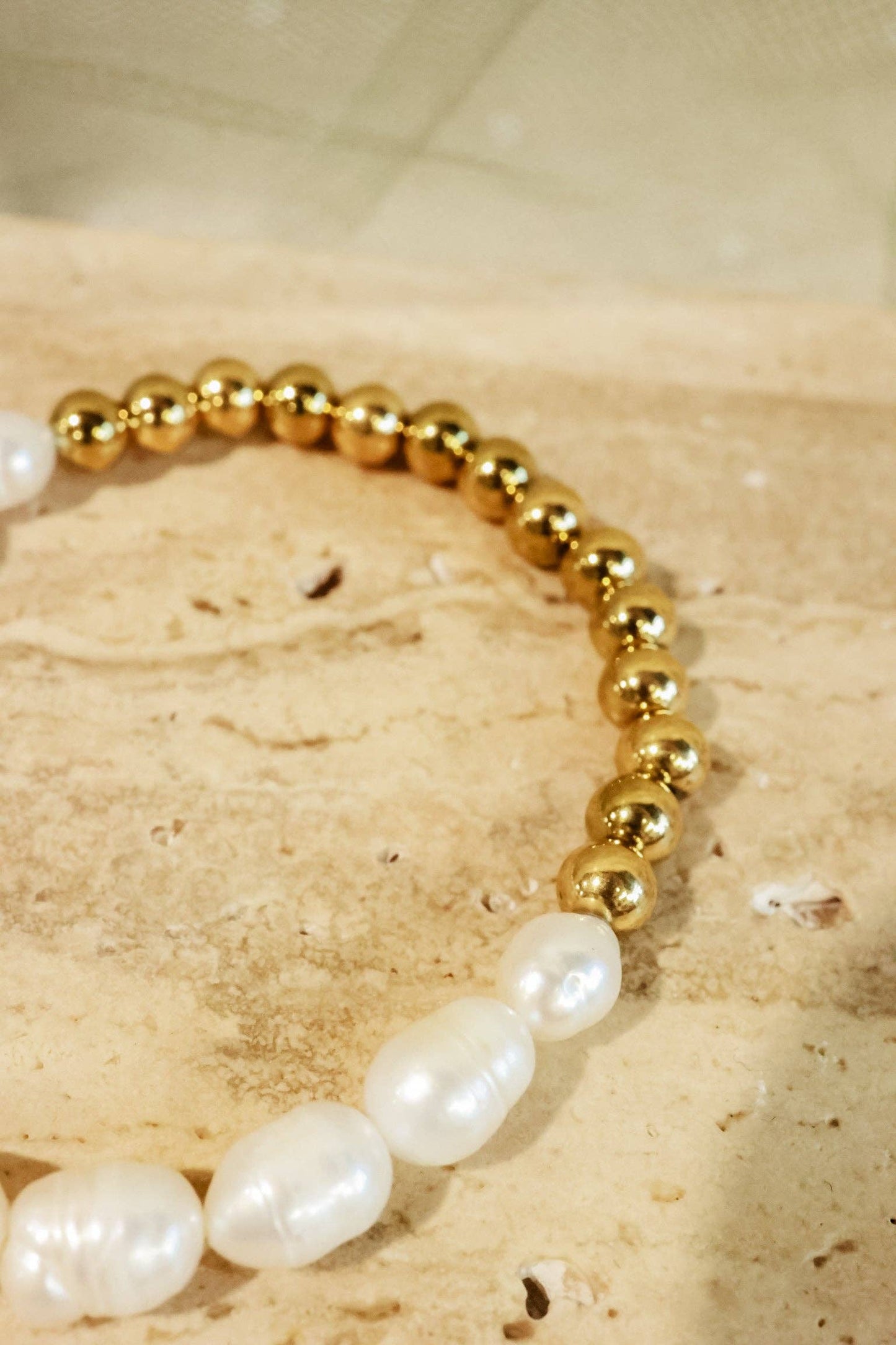 Effortless Pearl Bracelet